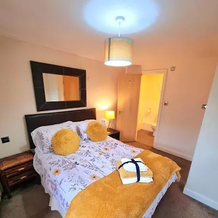 Spacious Duplex 2 Bed Apartment Central Location By Canal - Chester Uk Exterior photo