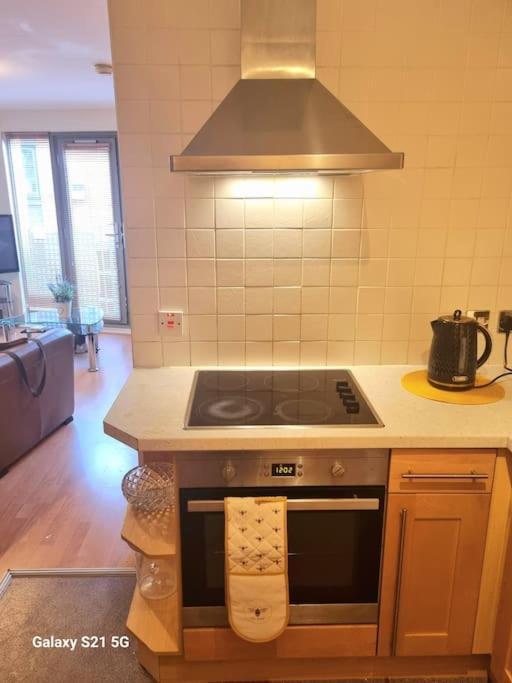 Spacious Duplex 2 Bed Location By Canal - Uk * Chester