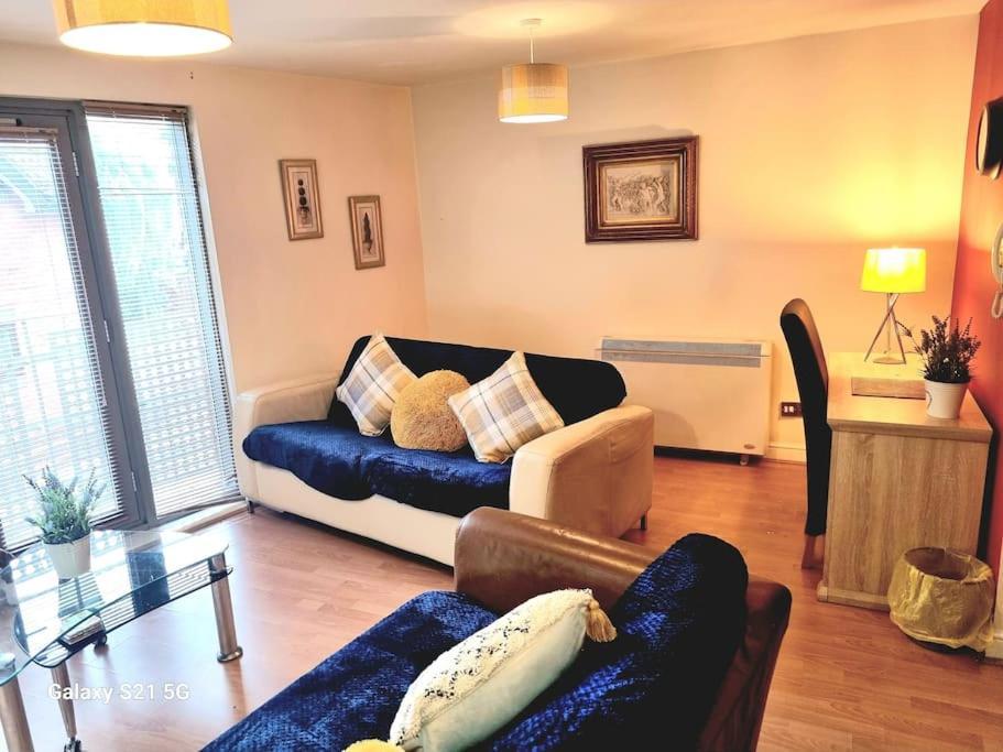 Spacious Duplex 2 Bed Location By Canal - Uk Apartment Chester