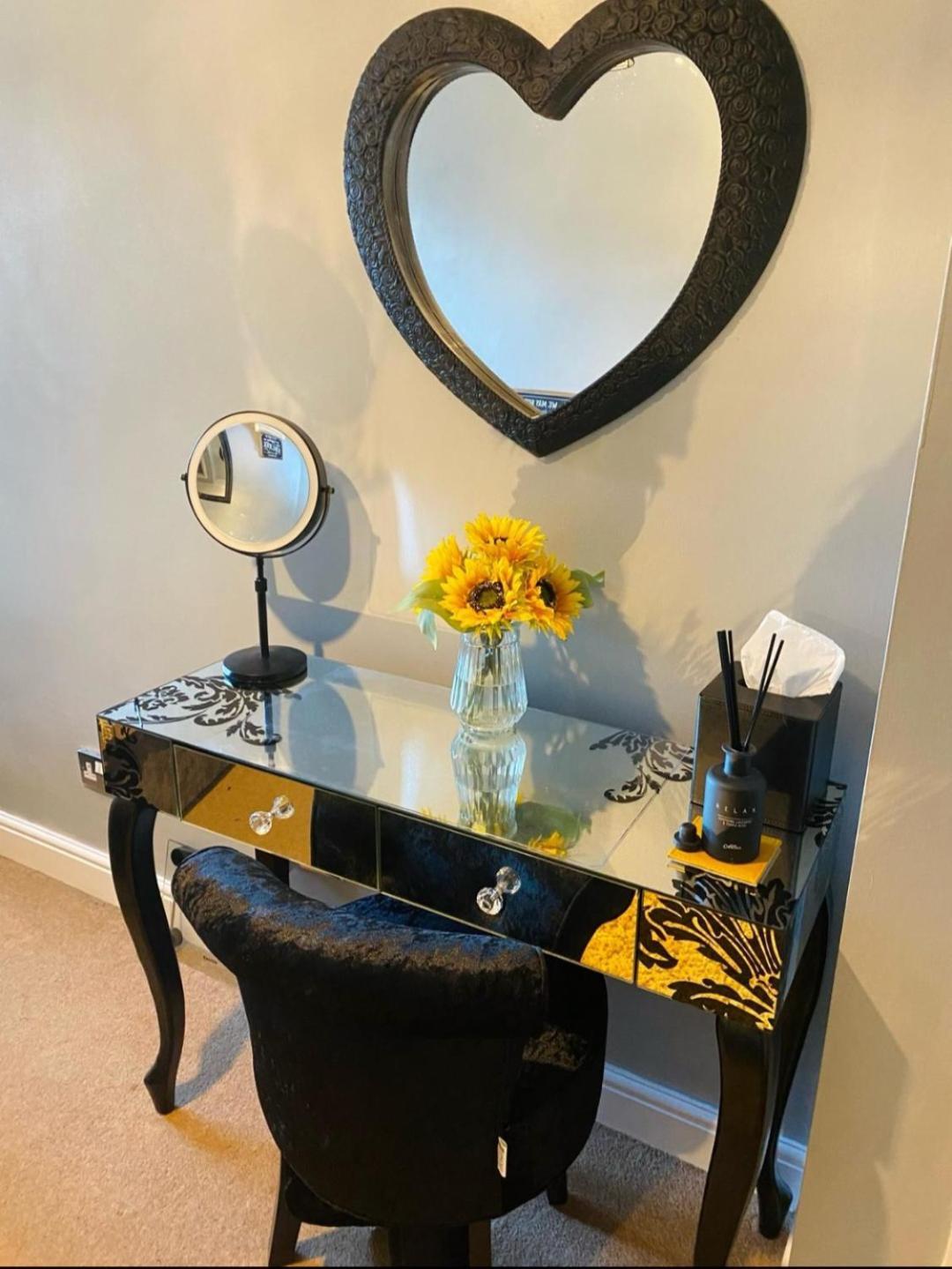Spacious Duplex 2 Bed Location By Canal - Uk *